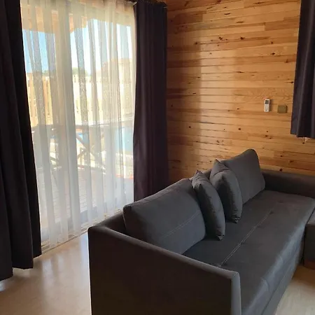Mos Hotel *